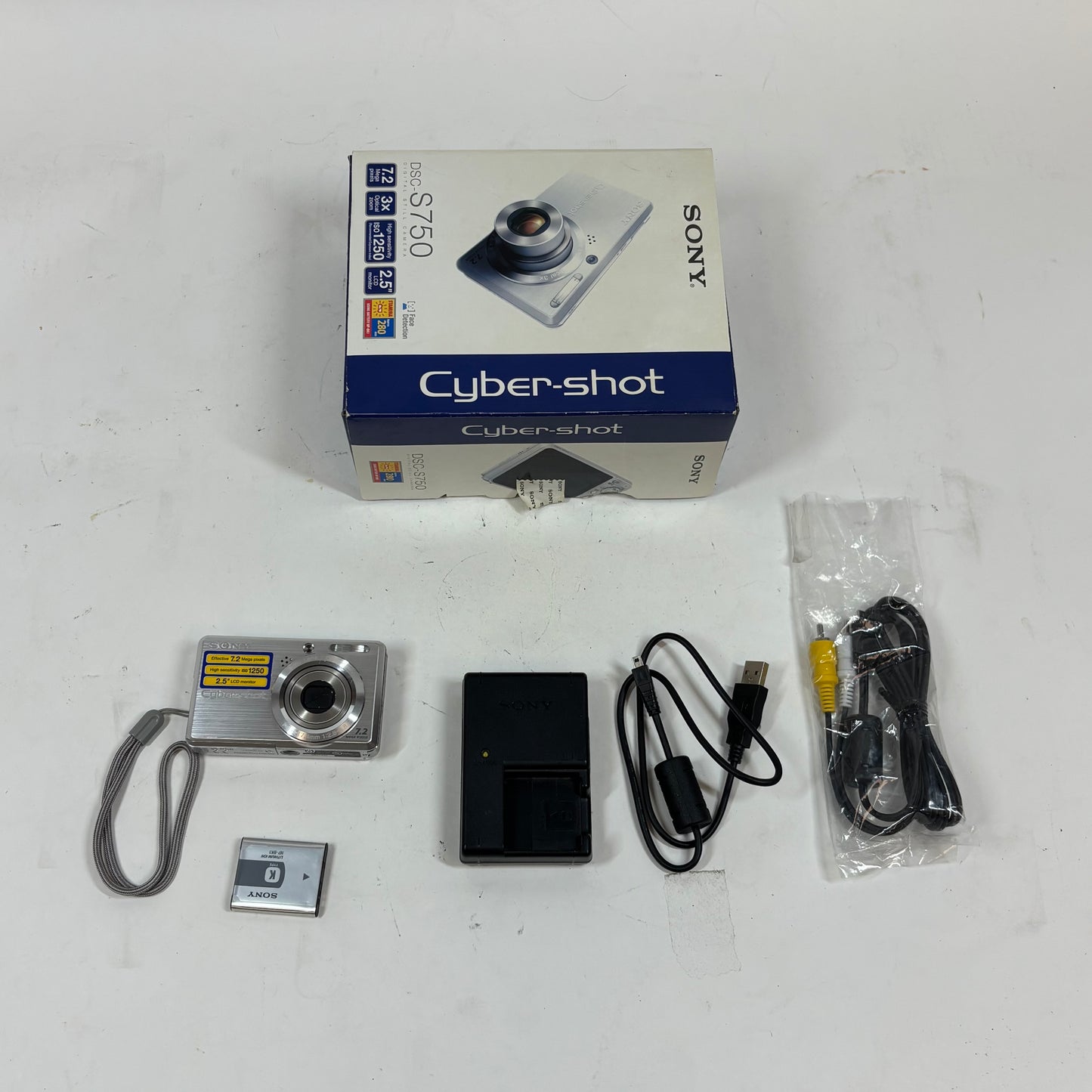 Sony Cyber-Shot DSC-S750 7.2MP Digital Point-And-Shoot Camera