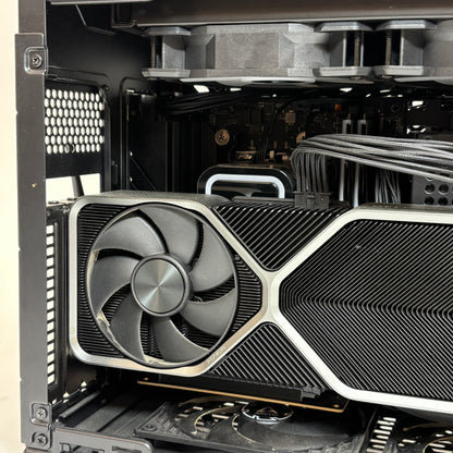 Cooler Master NR200P Ryzen 9 7900X 4.70GHz 32GB RAM 2TB SSD RTX 4070 Founders