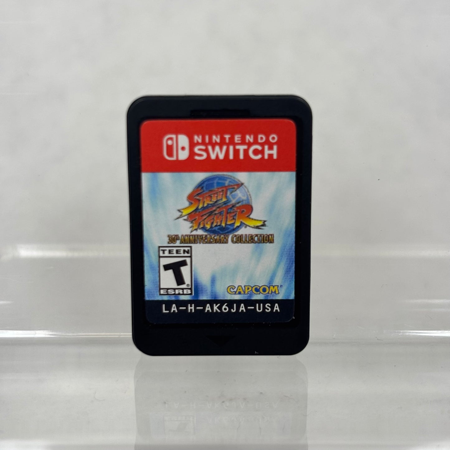 Street Fighter 30th Anniversary Collection (Nintendo Switch, 2018) Cart Only