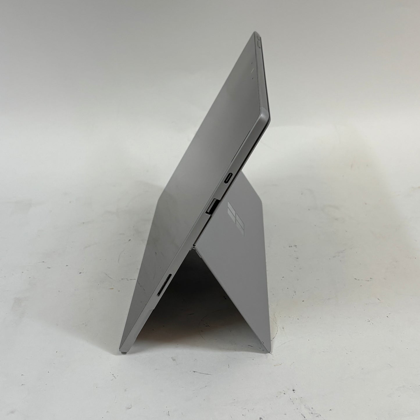 Microsoft Surface Pro 7+ 1960 12.3" i5-1135G7 2.4GHz 8GB RAM 128GB SSD