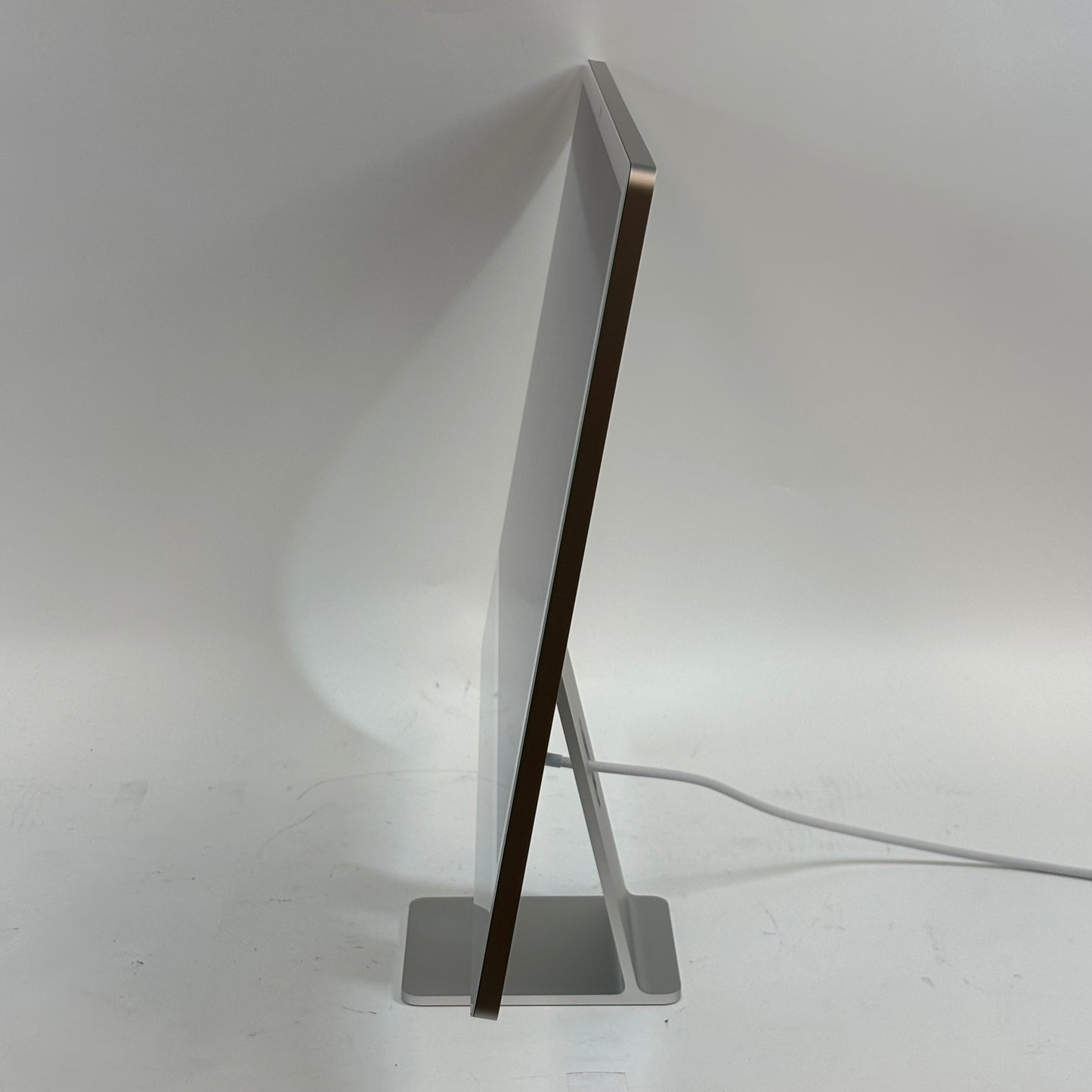 2024 Apple iMac 24" M4 10 Core 4.5GHz 16GB RAM 256GB SSD Silver MWUC3LL/A