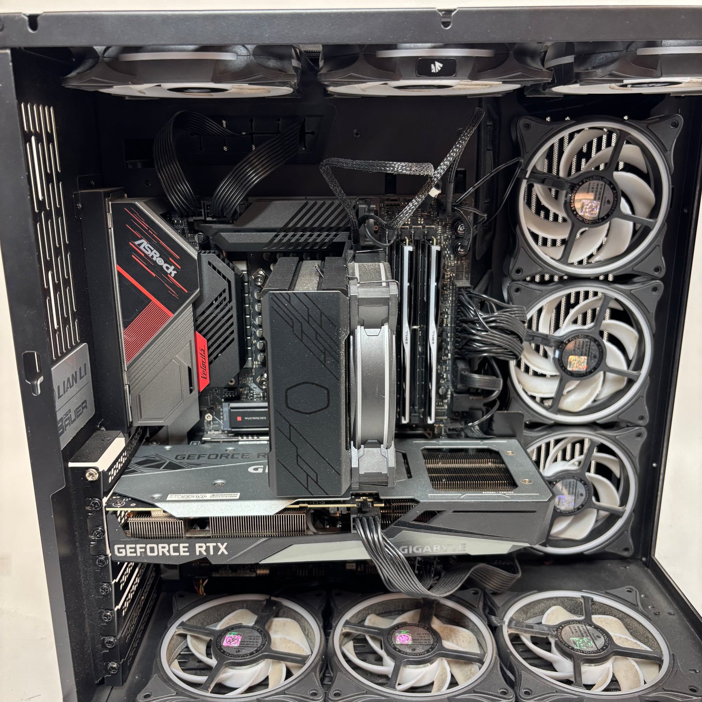 LIAN LI Custom PC i7-12700K 3.60GHz 32GB RAM 1TB SSD GeForce RTX 3060 Ti